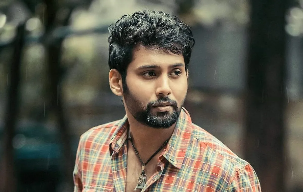 Photo 1 of Aadhav Kannadasan