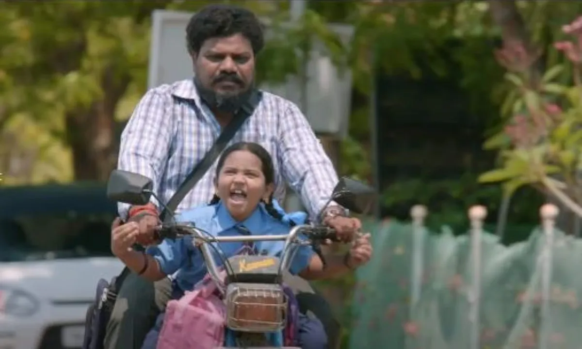 Photo 5 of Aadukalam Murugadoss