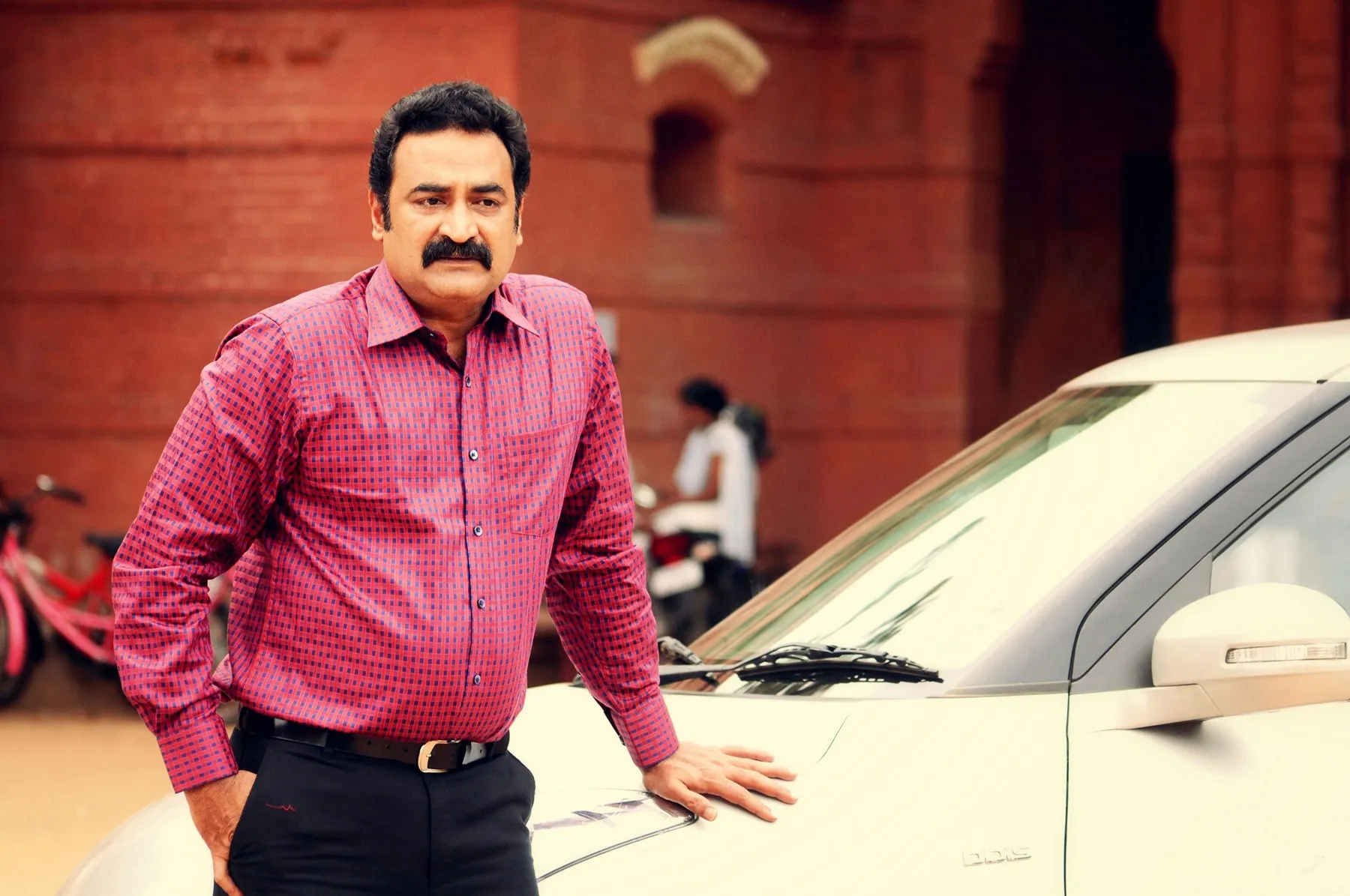 Photo 1 of Aadukalam Naren