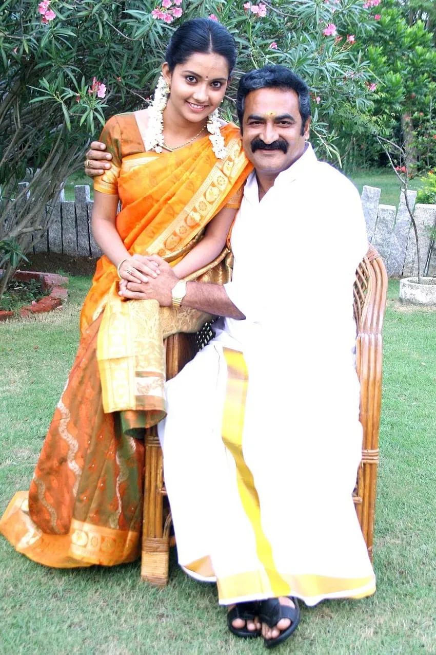 Photo 2 of Aadukalam Naren