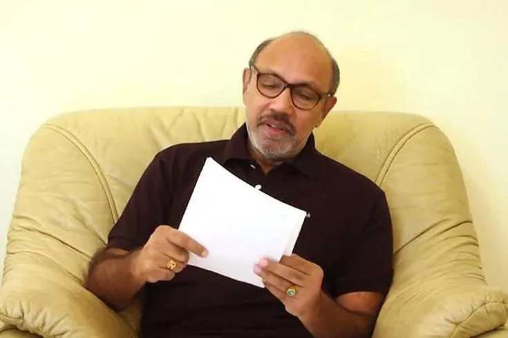 Photo 2 of Sathyaraj