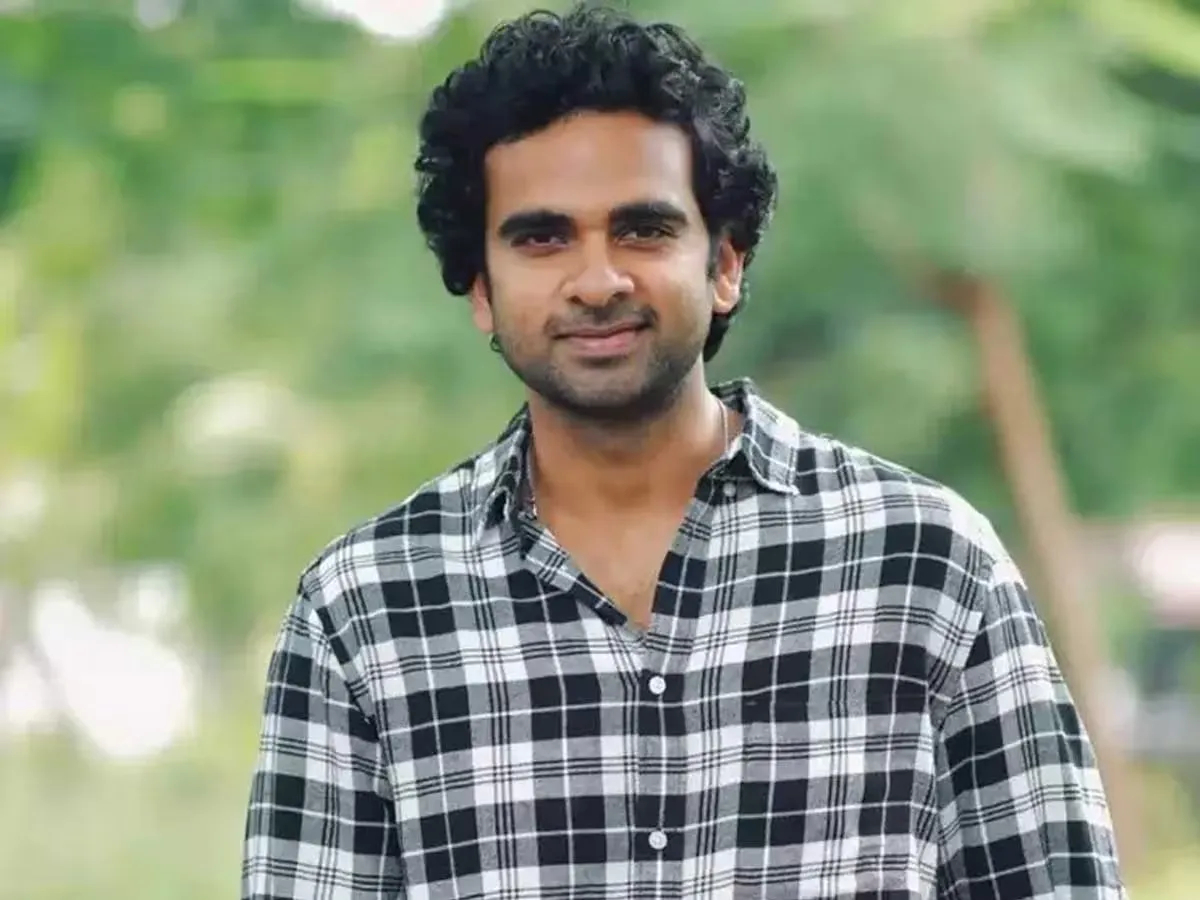 Photo 4 of Ashok Selvan