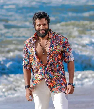 Photo 1 of Ganesh Saravanan