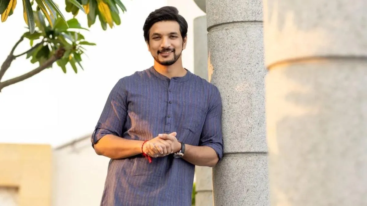 Photo 2 of Gautham Karthik