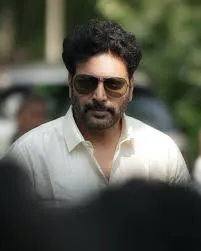 Photo 3 of Ravi Mohan