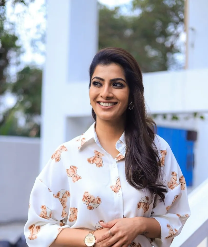 Varalaxmi Sarathkumar