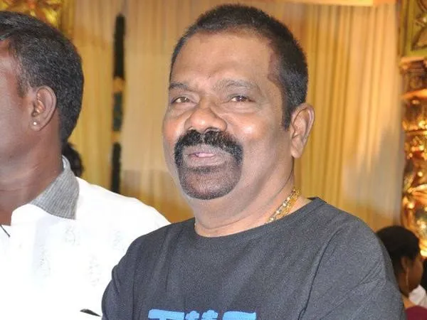 Photo 6 of Vinu Chakravarthy