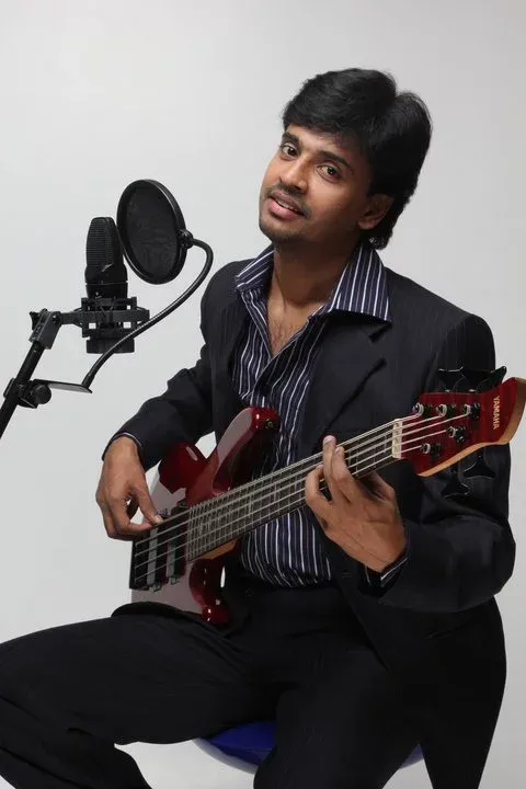 Photo 5 of Aalaap Raju