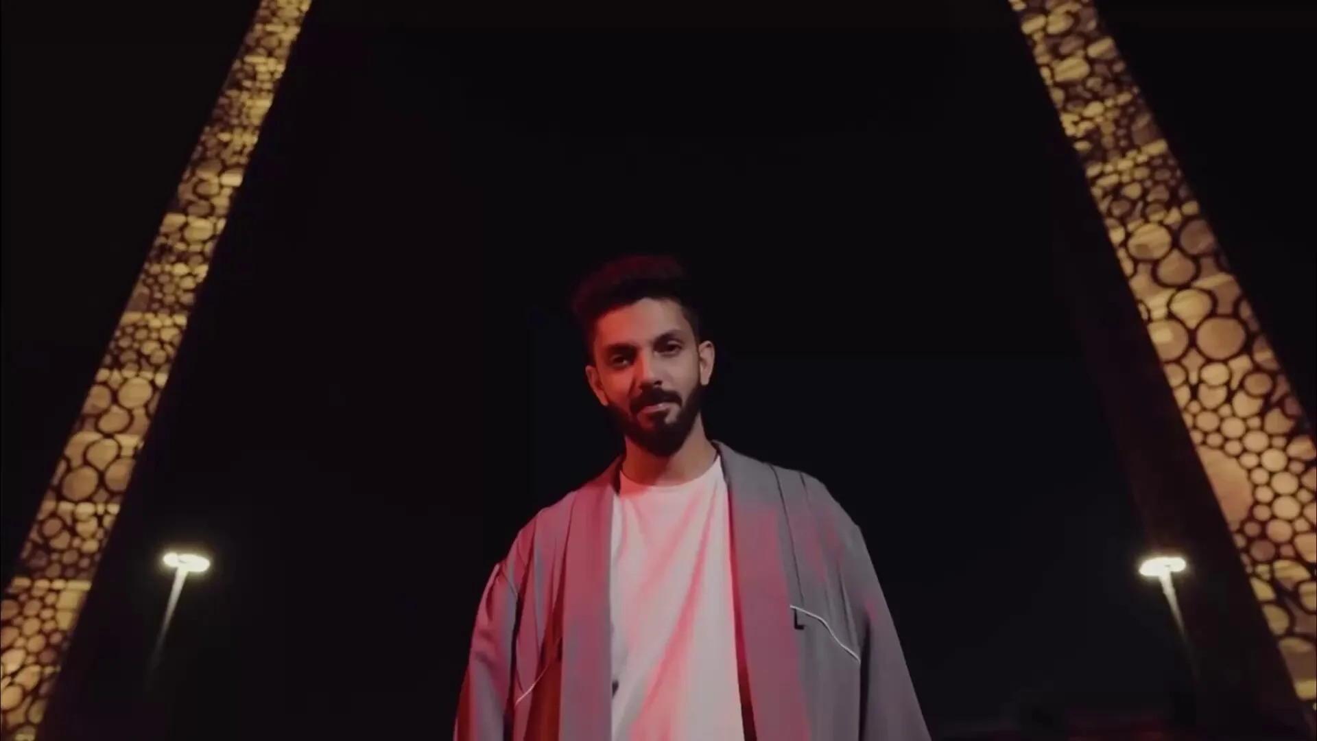 Photo 3 of Anirudh Ravichander