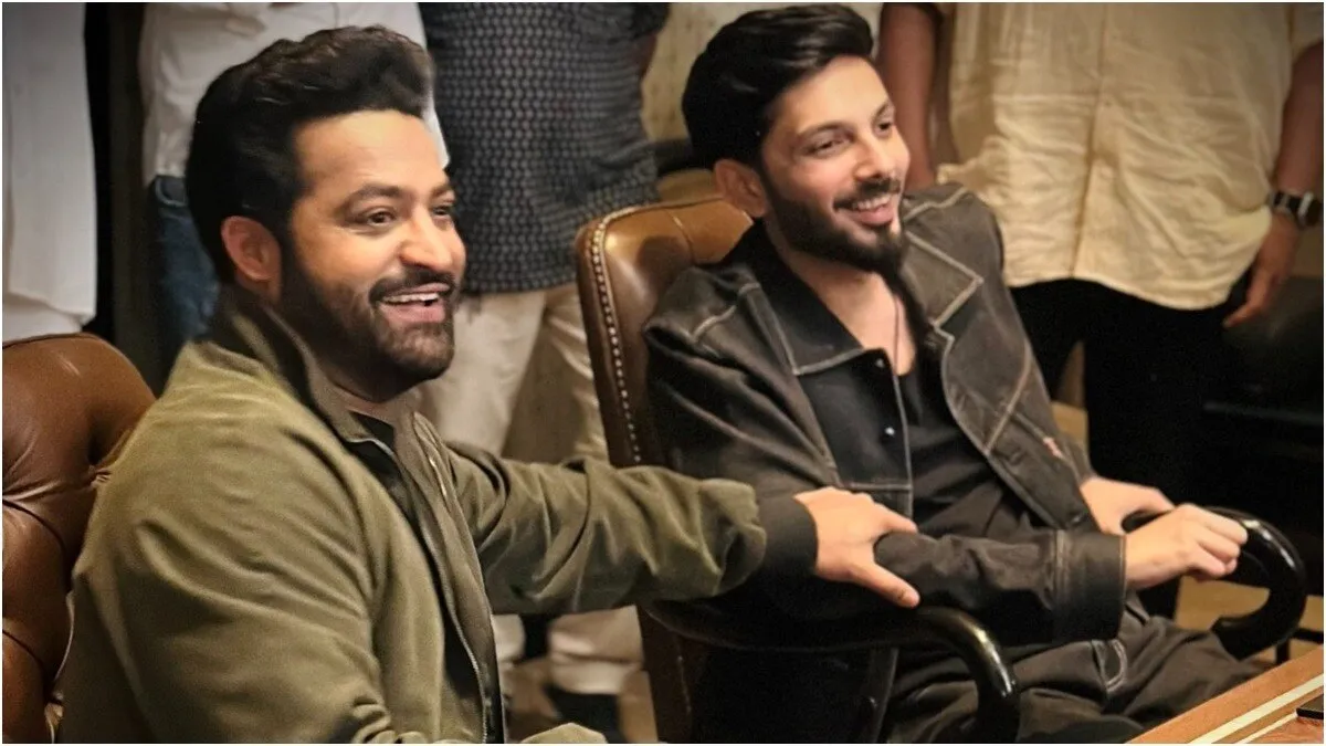 Photo 8 of Anirudh Ravichander