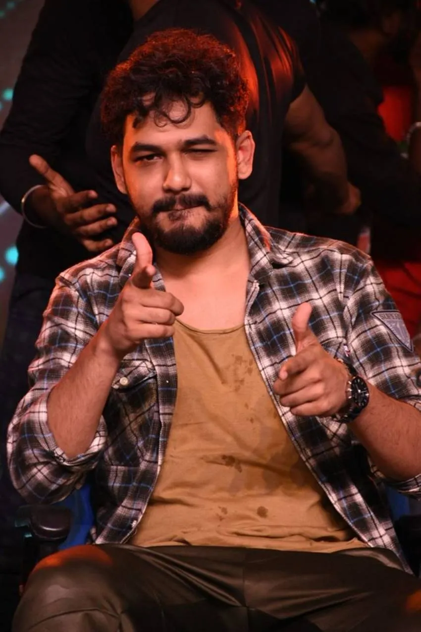 Photo 3 of Hip Hop Tamizha Aathi