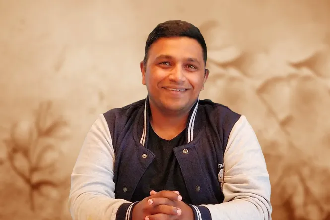 Photo 4 of Prasanth Pillai