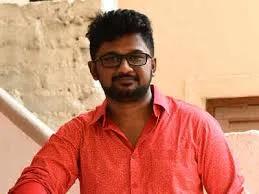 Photo 3 of Ron Ethan Yohann