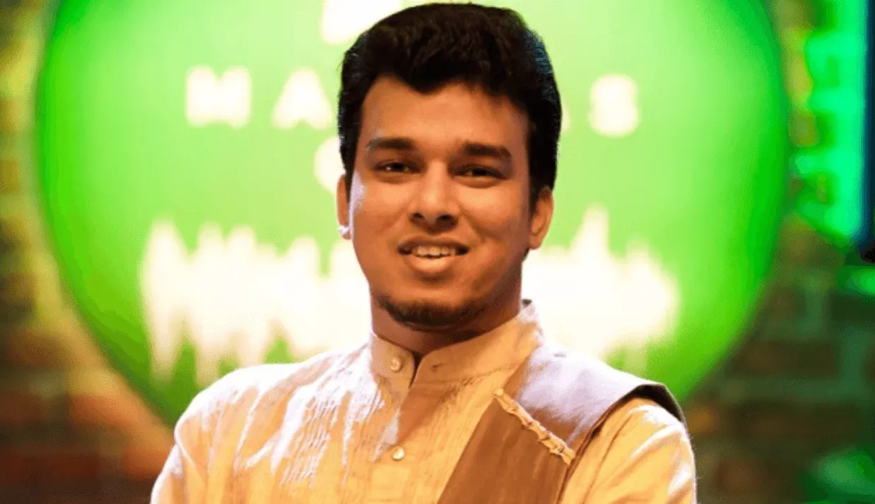 Photo 2 of Santhosh Dhayanidhi