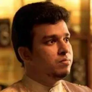 Photo 3 of Santhosh Dhayanidhi