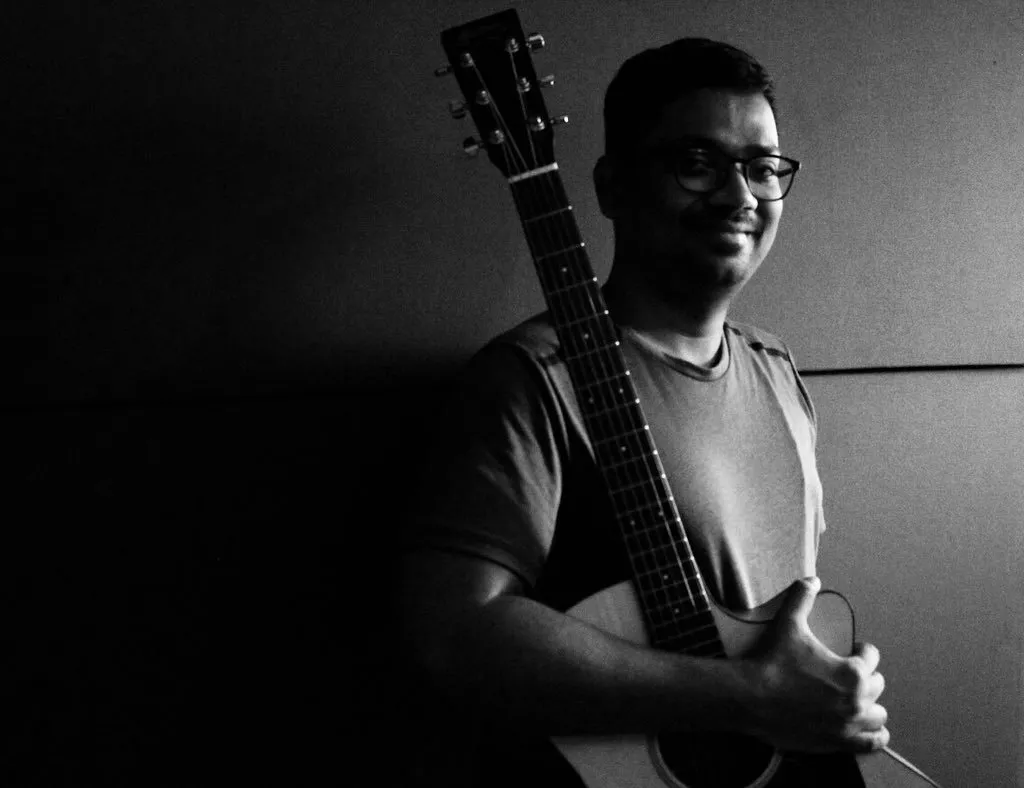 Photo 3 of Sean Roldan