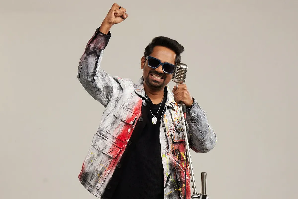 Photo 6 of Sean Roldan