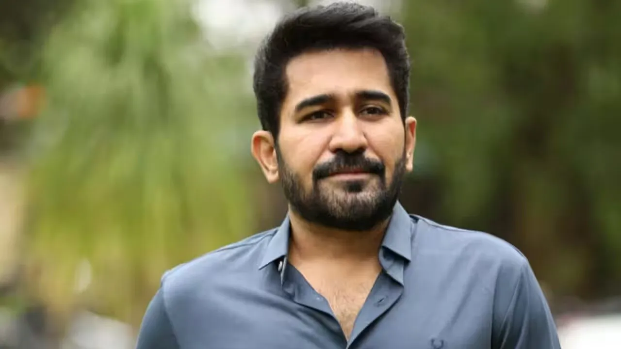 Photo 3 of Vijay Antony