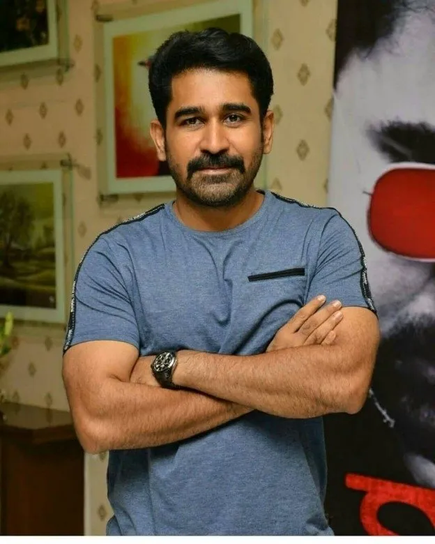 Photo 5 of Vijay Antony