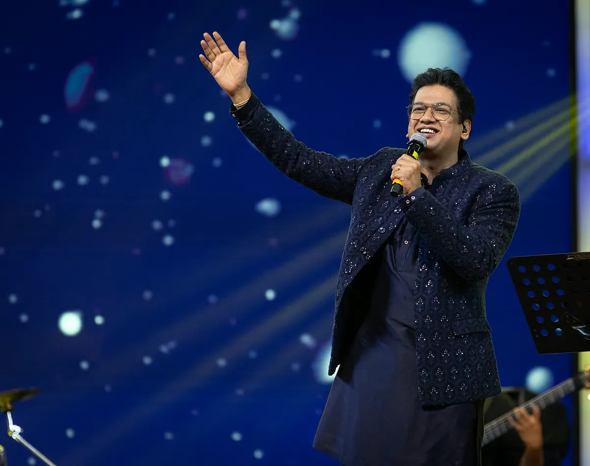 Photo 4 of Vijay Prakash