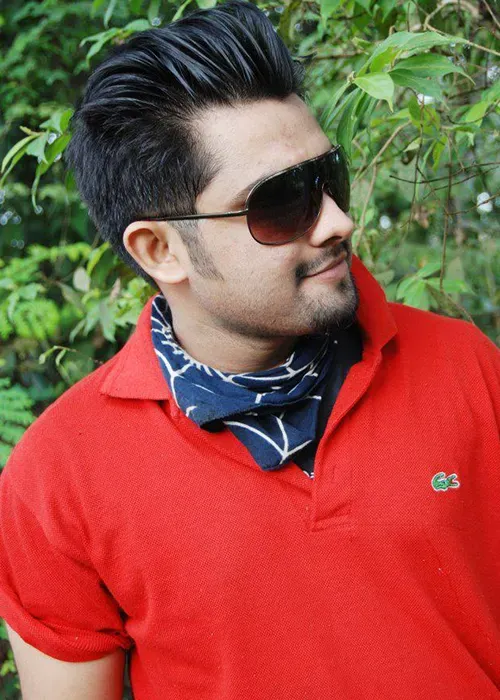 Photo 3 of Yazin Nizar