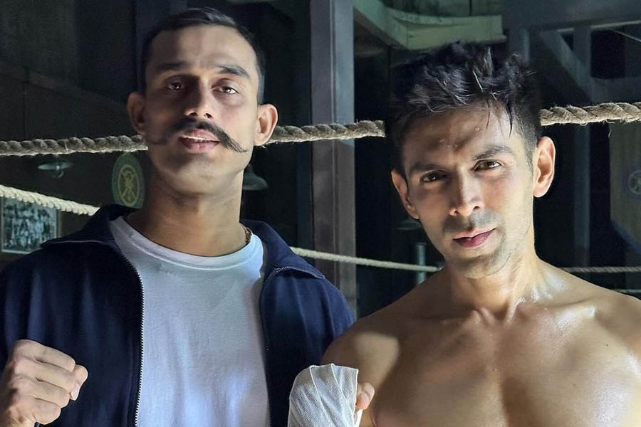 Photo 4 of Chandu Champion