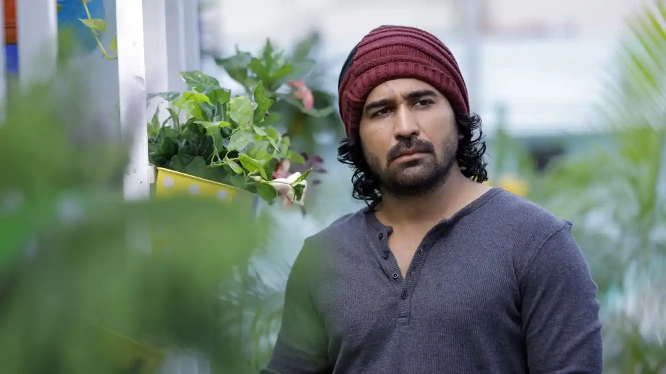 Photo 7 of Mazhai Pidikatha Manithan