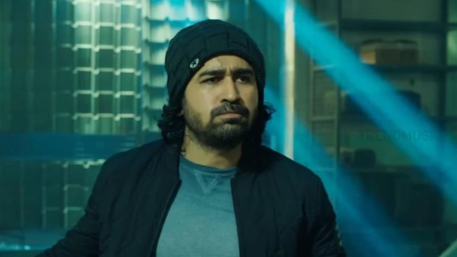 Photo 8 of Mazhai Pidikatha Manithan