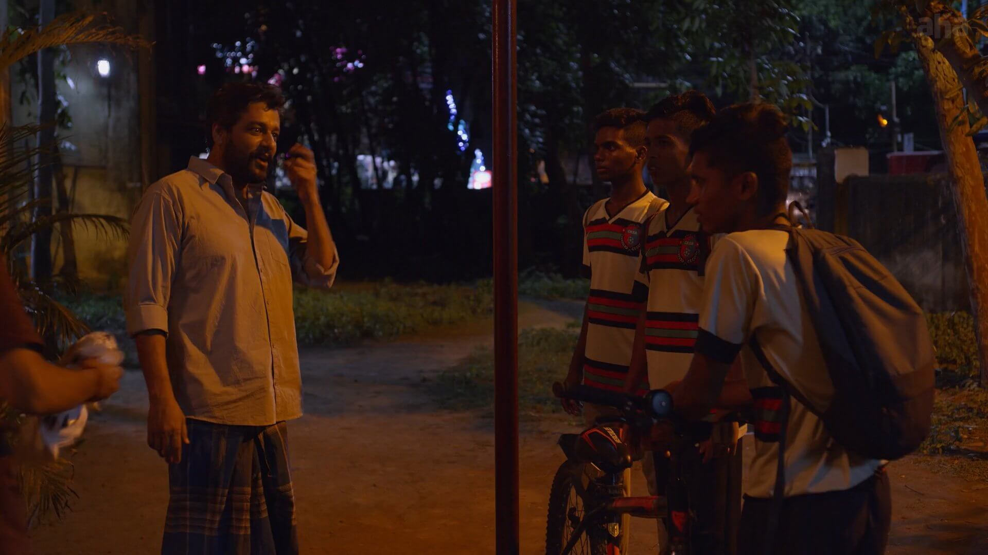 Photo 5 of Payanigal Gavanikkavum