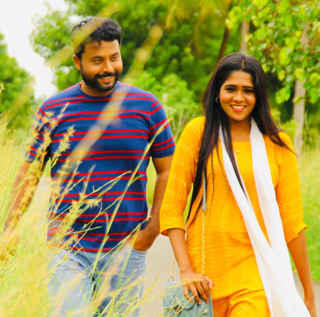 Photo 3 of En Iniya Thanimaiye