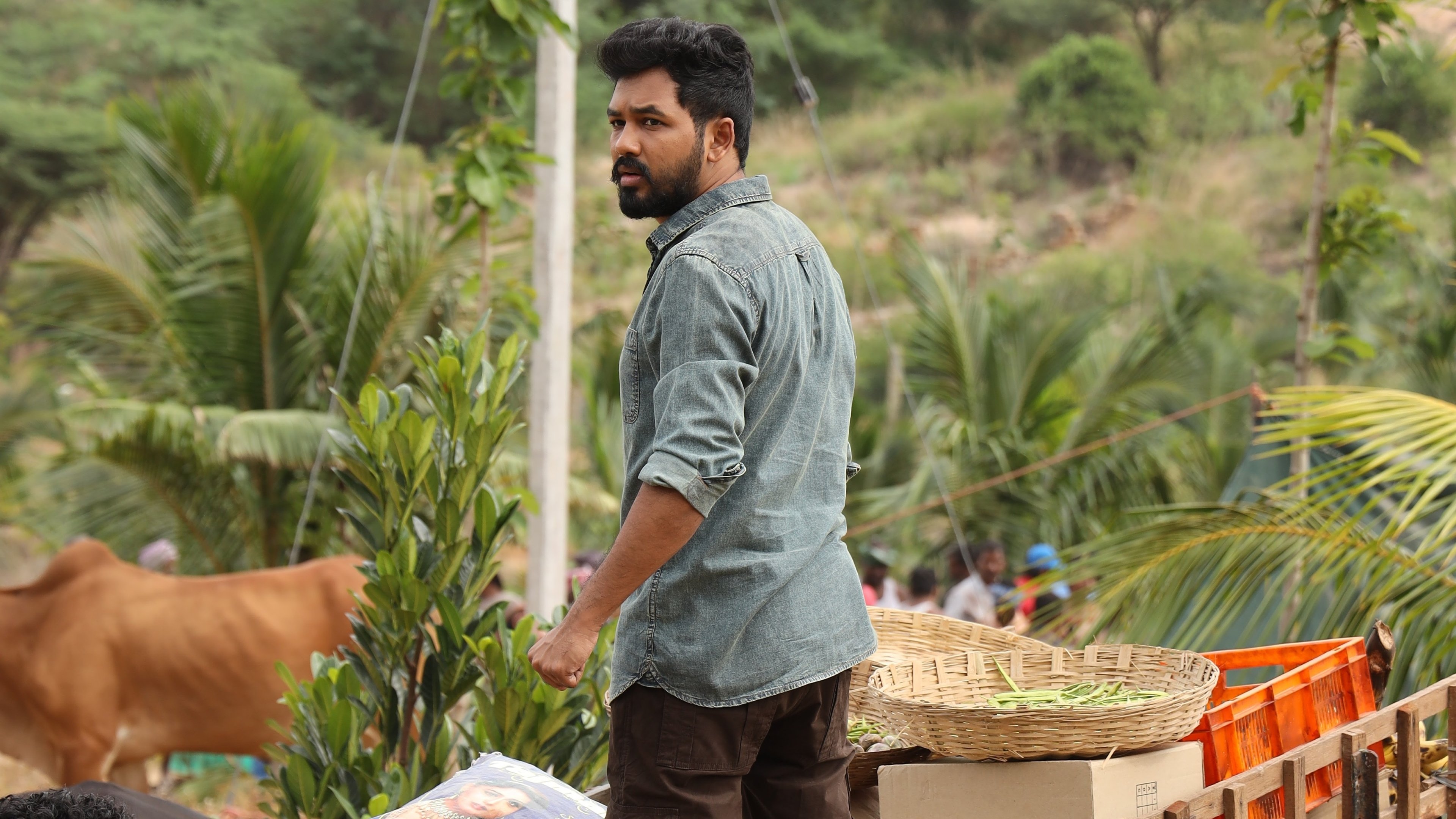 Photo 8 of Kadaisi Ulaga Por