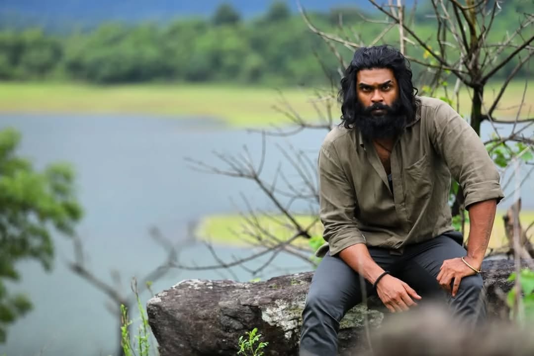 Photo 7 of Padai Thalaivan
