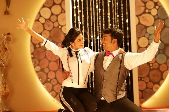Photo 6 of Titanic Kadhalum Kavundhu Pogum