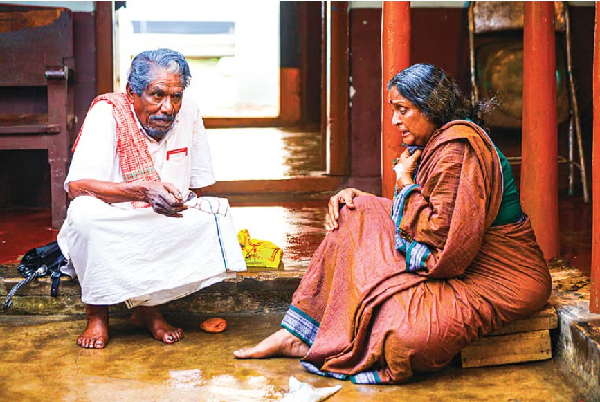 Photo 4 of Niram Marum Ulagil