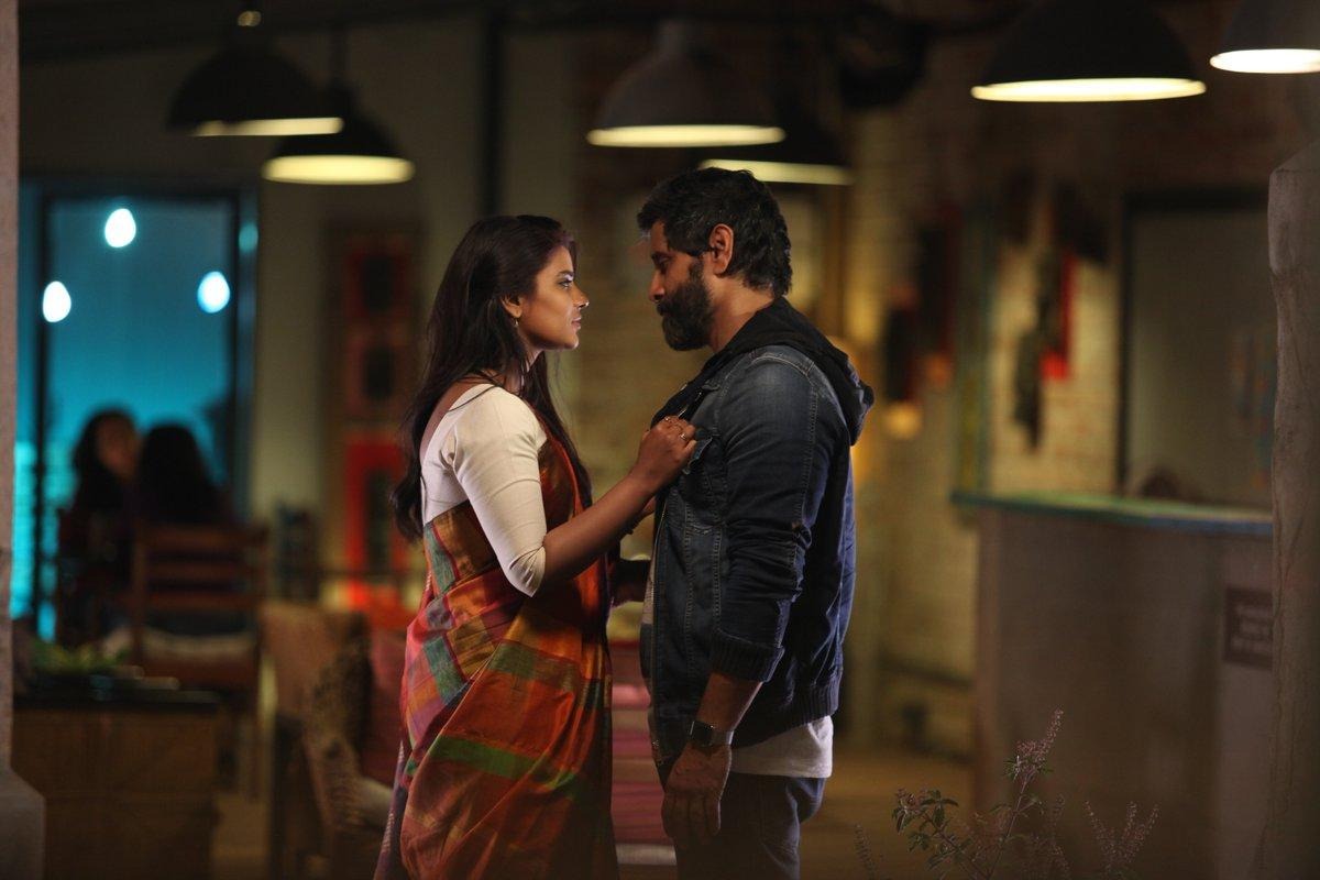 Photo 8 of Dhruva Natchathiram Chapter 1