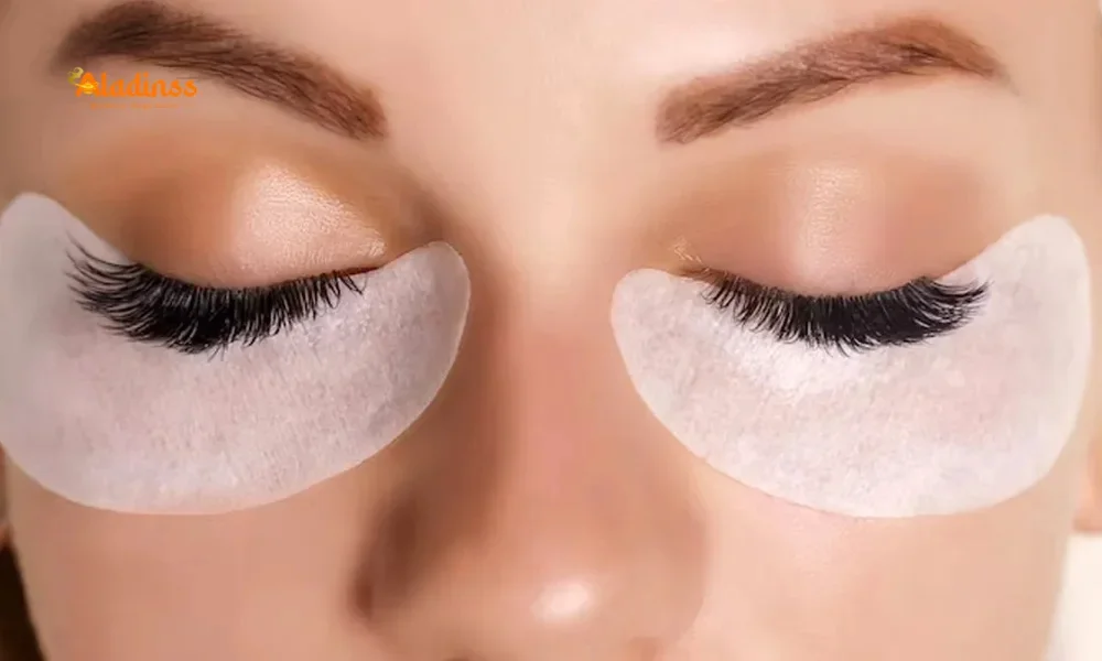How to Get Beautiful Eyelashes Naturally