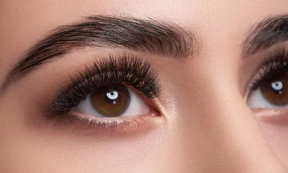 beautiful eyelashes naturally