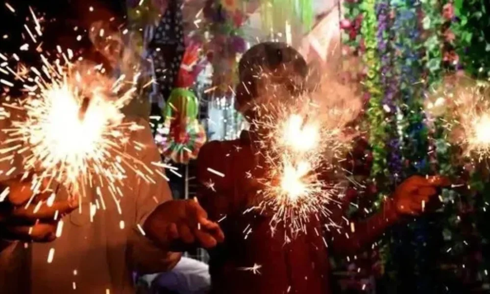 Diwali 2025 Firecracker Safety: 10 Tips Everyone Should Follow