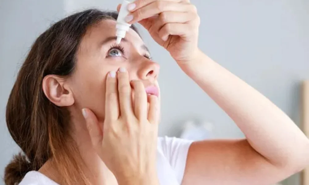Eye drops alternative to glasses for presbyopia