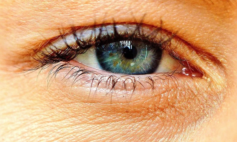 Eye Changes Signaling Kidney Problems: Key Symptoms to Watch