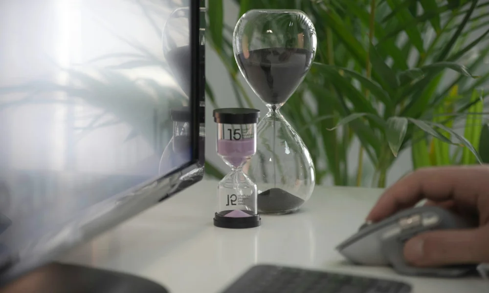 How to manage time better and stop procrastinating effectively