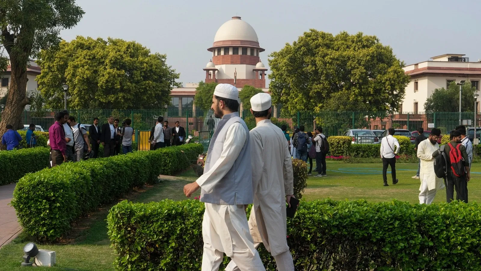 Supreme Court Stays Waqf Act 5-Year Muslim Clause