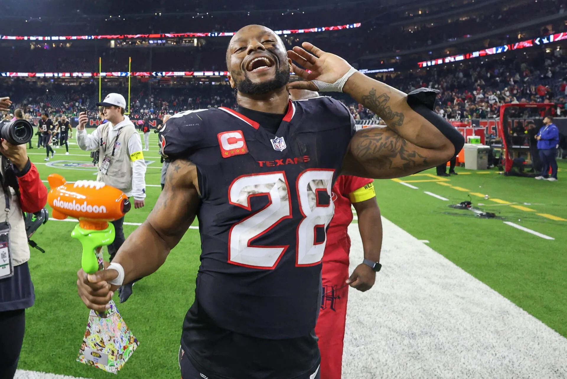 Joe Mixon injury update 2025