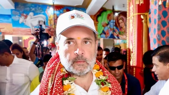 Darbhanga yatra dais incident alleged abuse against PM Modi
