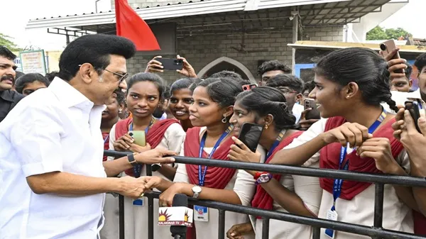 Best Tamil Nadu in Education event highlighting Rs 1000 schemes for students