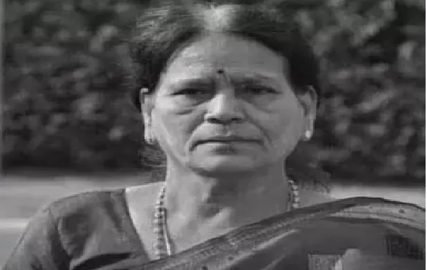 Premalatha Vijayakanth mother death condolences