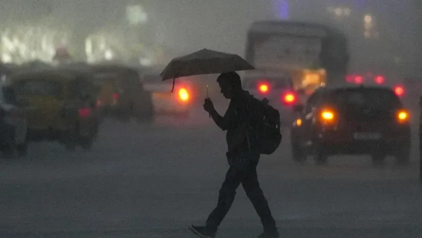 Tamil Nadu Heavy Rain Alert in Chennai and 15 Districts
