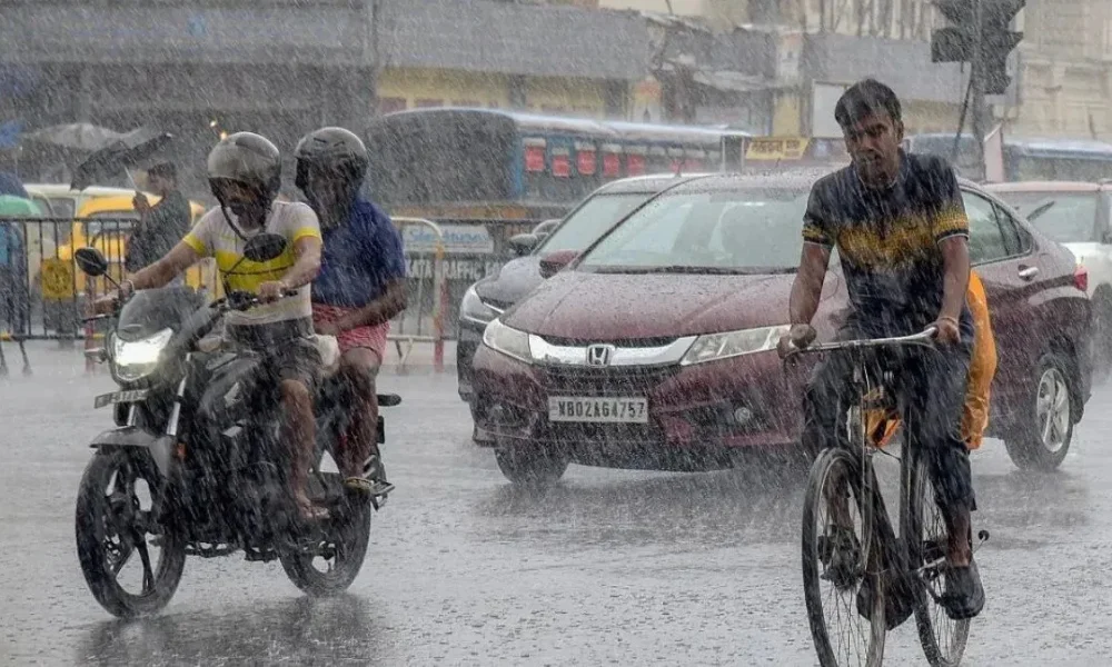 Heavy rain in Madurai and Theni districts Tamil Nadu September 2025
