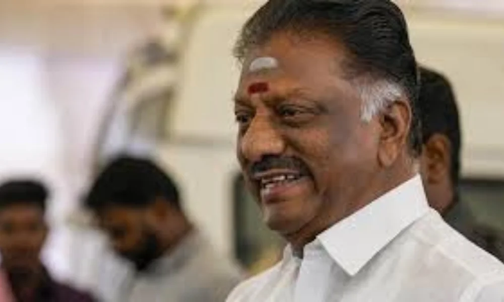 Panneerselvam criticises DMK government over restriction of free Tamil textbooks to schools in other States
