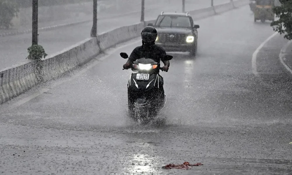 Rain in Tamil Nadu due to low pressure area